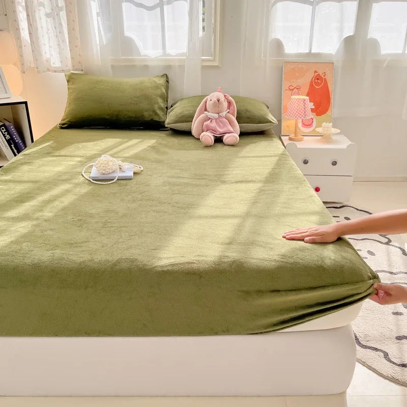 Warm Plush Velvet Mattress Cover – Thickened Winter Fitted Bed Sheet, Multiple Sizes