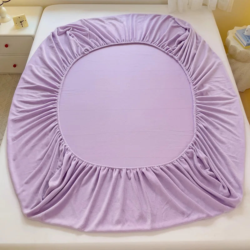 Warm Thick Flannel Fleece Bed Sheet – Solid Color, All-Inclusive Fitted Mattress Cover (Single/Queen/King)