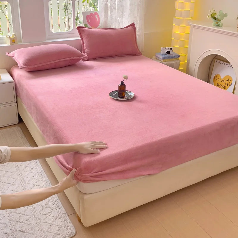 Warm Thick Flannel Fleece Bed Sheet – Solid Color, All-Inclusive Fitted Mattress Cover (Single/Queen/King)