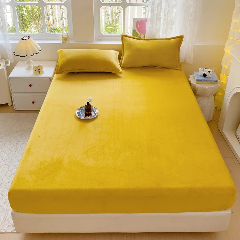 Warm Thick Flannel Fleece Bed Sheet – Solid Color, All-Inclusive Fitted Mattress Cover (Single/Queen/King)