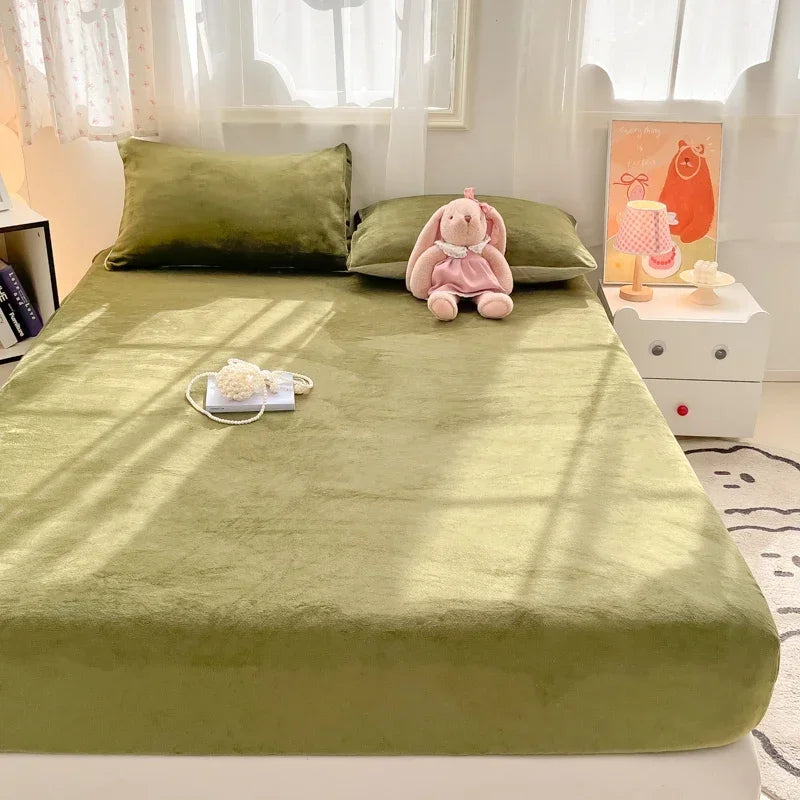Warm Plush Velvet Mattress Cover – Thickened Winter Fitted Bed Sheet, Multiple Sizes