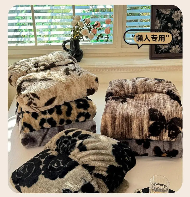 Warm Faux Rabbit Fur Fitted Sheet – Non-Slip Thick Mattress Cover with Elastic Band