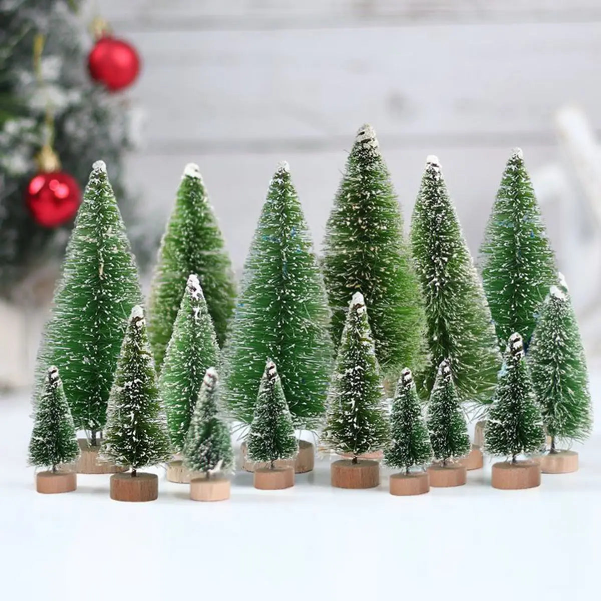 Set of Mini Christmas Trees – Artificial Wooden Pine Table Decorations
